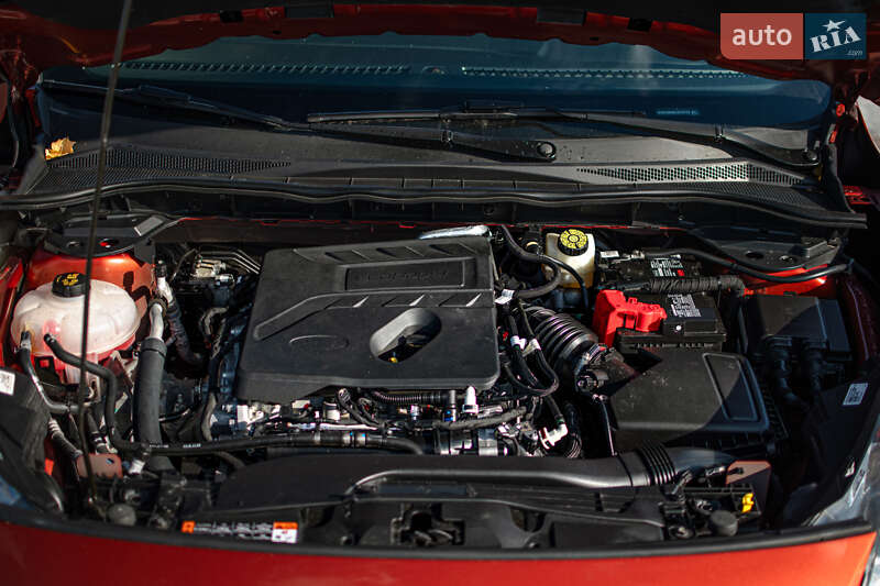 Внедорожник / Кроссовер Ford Escape 2019 в Львове