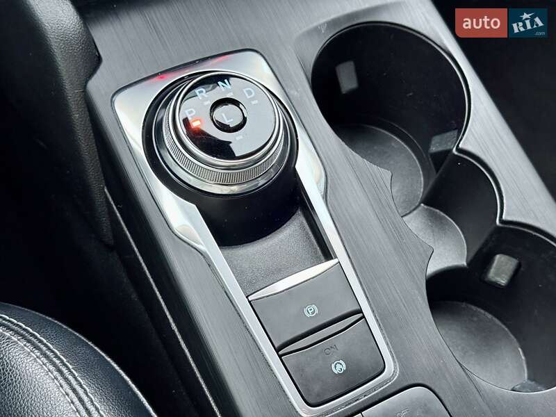 Внедорожник / Кроссовер Ford Escape 2020 в Харькове