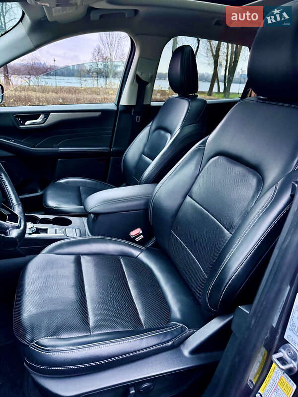 Позашляховик / Кросовер Ford Escape 2021 в Києві