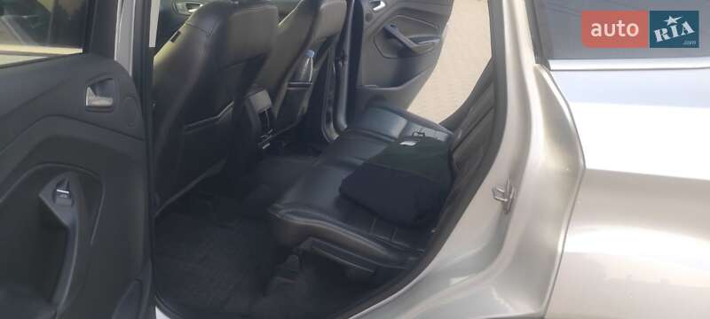 Внедорожник / Кроссовер Ford Escape 2013 в Монастыриске