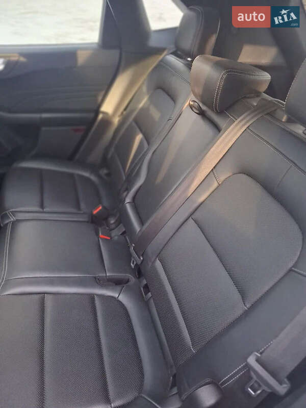 Внедорожник / Кроссовер Ford Escape 2019 в Одессе