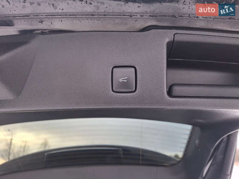 Внедорожник / Кроссовер Ford Escape 2019 в Одессе