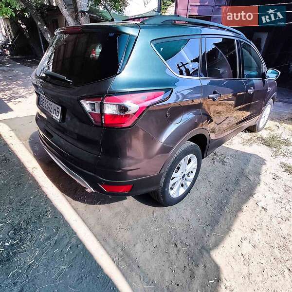 Позашляховик / Кросовер Ford Escape 2016 в Миколаєві