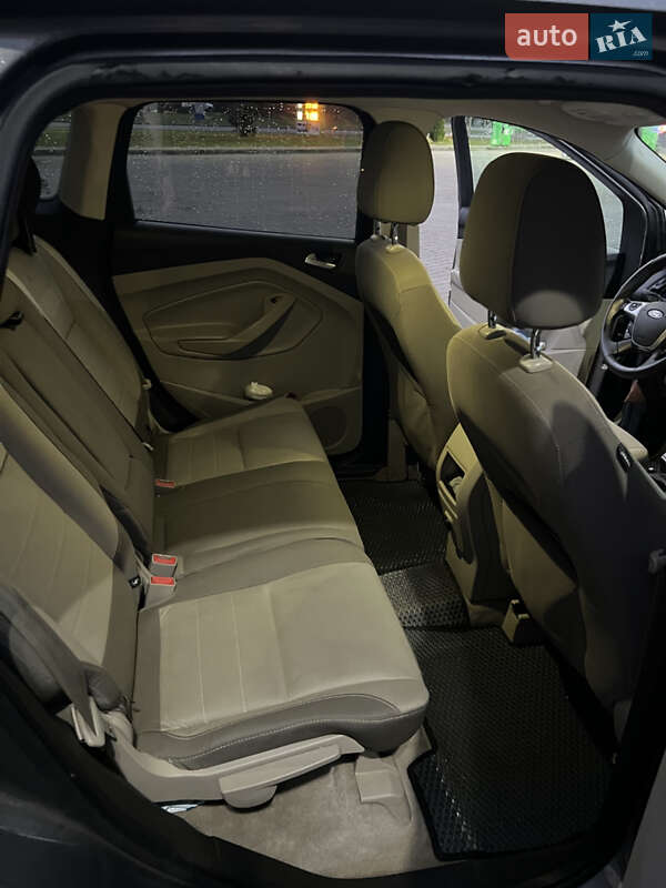 Внедорожник / Кроссовер Ford Escape 2013 в Мостиске