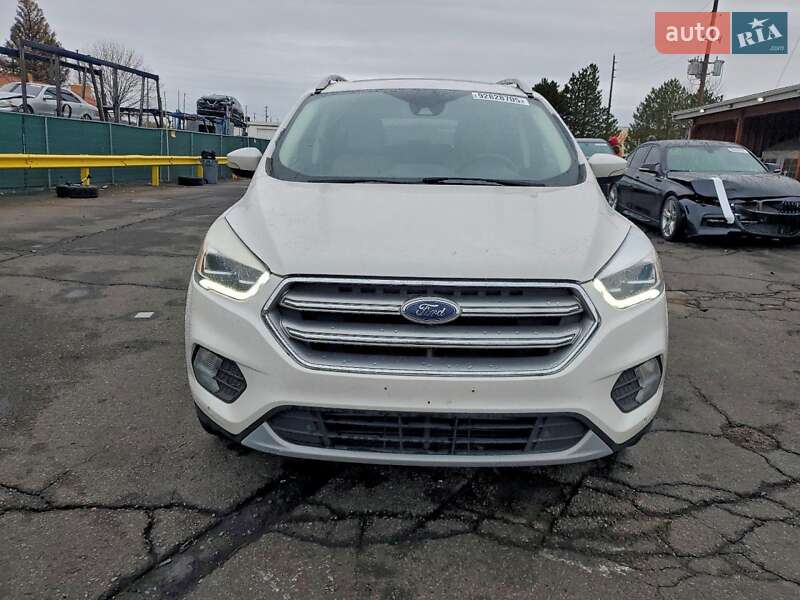 Внедорожник / Кроссовер Ford Escape 2017 в Житомире