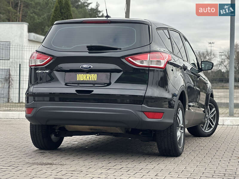 Позашляховик / Кросовер Ford Escape 2015 в Києві