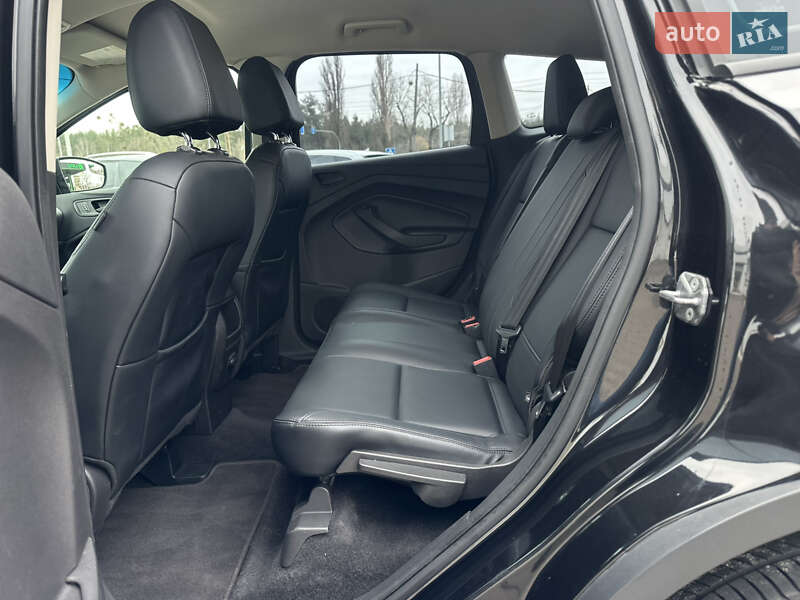 Позашляховик / Кросовер Ford Escape 2015 в Києві