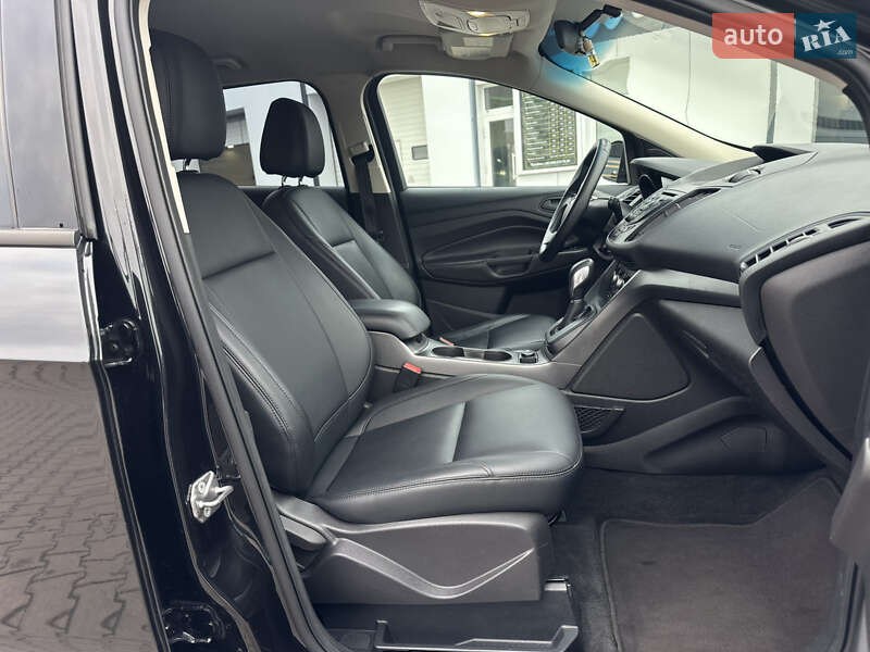 Позашляховик / Кросовер Ford Escape 2015 в Києві