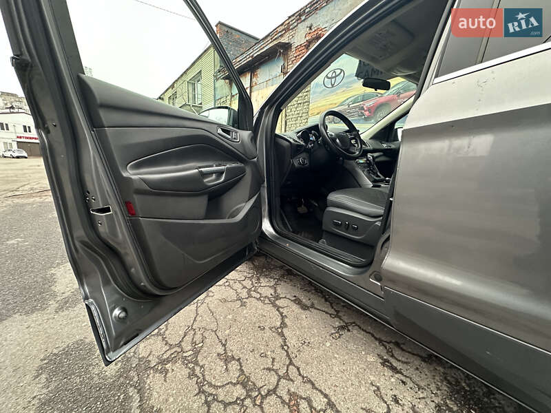 Позашляховик / Кросовер Ford Escape 2014 в Чернігові