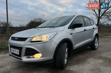 Внедорожник / Кроссовер Ford Escape 2015 в Умани