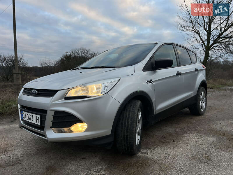 Внедорожник / Кроссовер Ford Escape 2015 в Умани