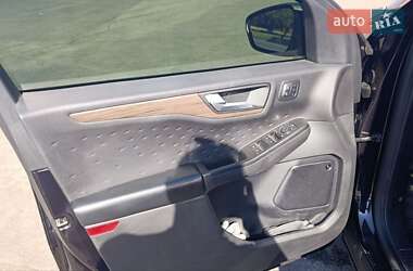 Внедорожник / Кроссовер Ford Escape 2020 в Одессе