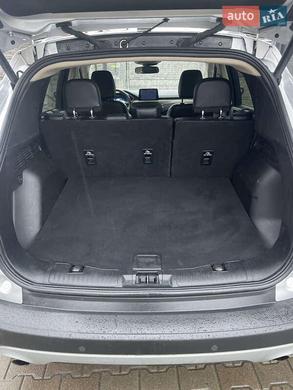 Внедорожник / Кроссовер Ford Escape 2020 в Киеве