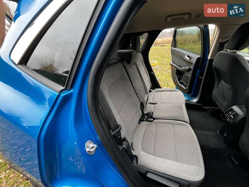 Позашляховик / Кросовер Ford Escape 2020 в Саврані