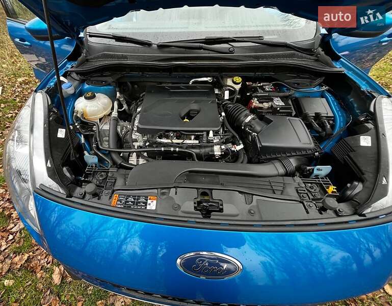 Позашляховик / Кросовер Ford Escape 2020 в Саврані