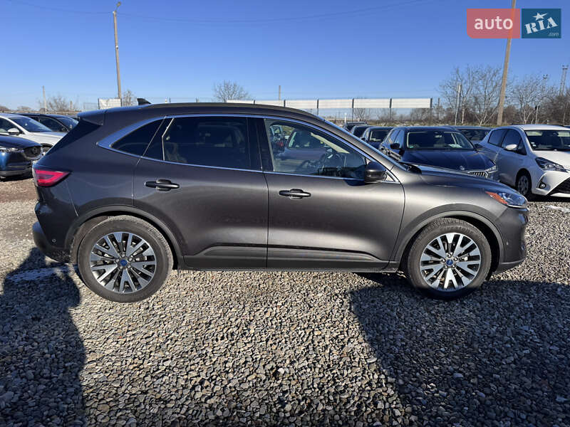 Позашляховик / Кросовер Ford Escape 2020 в Івано-Франківську