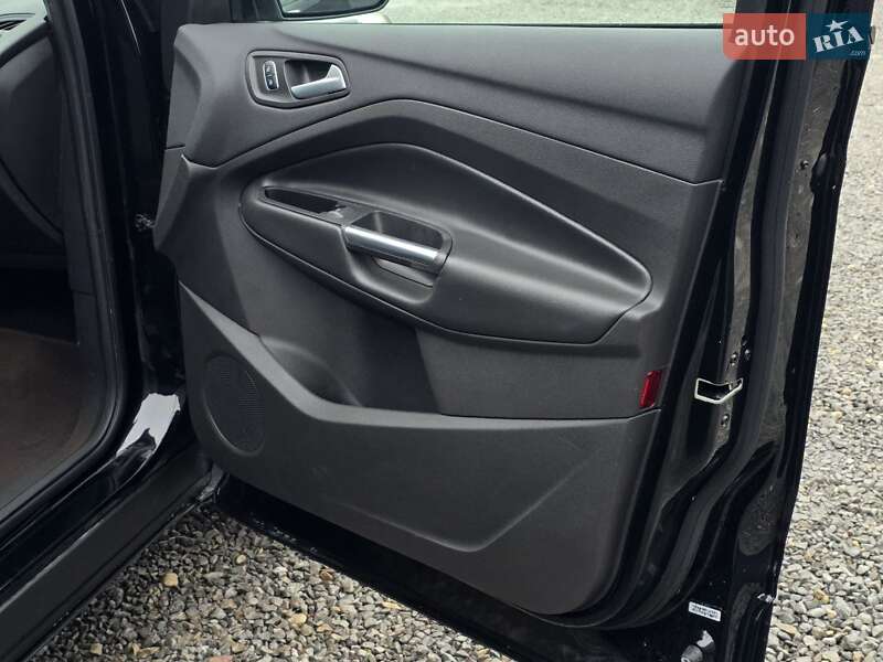 Внедорожник / Кроссовер Ford Escape 2017 в Тернополе