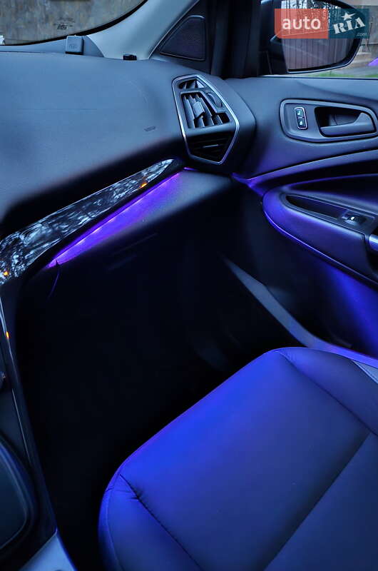 Внедорожник / Кроссовер Ford Escape 2014 в Киеве