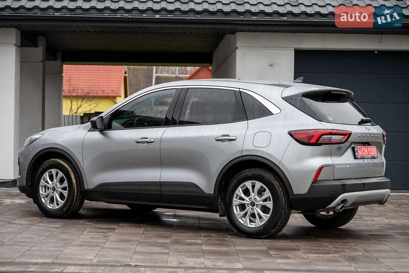 Внедорожник / Кроссовер Ford Escape 2024 в Коломые