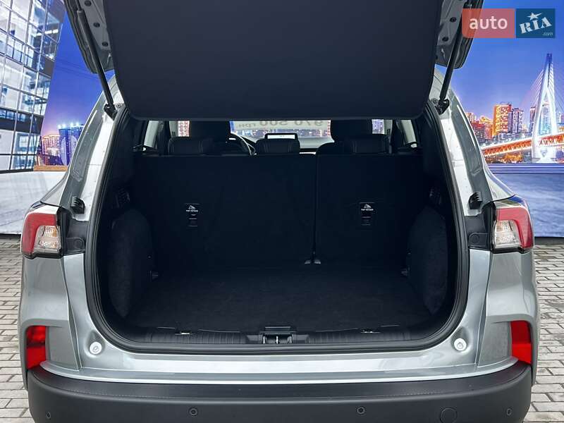 Внедорожник / Кроссовер Ford Escape 2020 в Черкассах