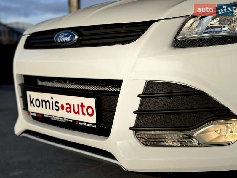Внедорожник / Кроссовер Ford Escape 2015 в Виннице