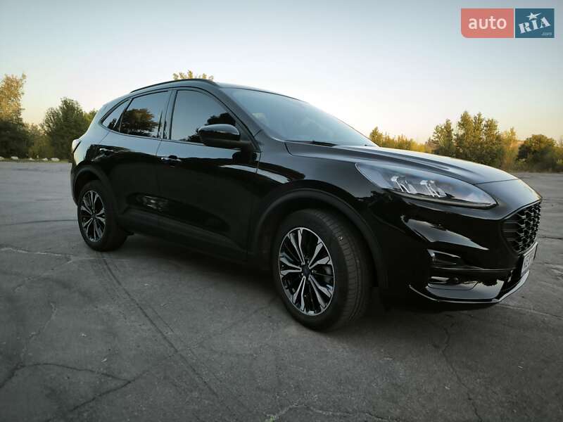 Внедорожник / Кроссовер Ford Escape 2021 в Павлограде