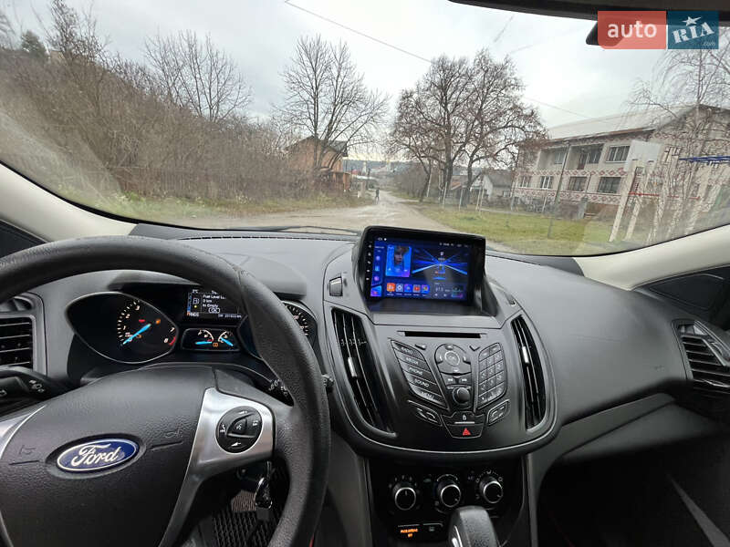 Внедорожник / Кроссовер Ford Escape 2016 в Чорткове