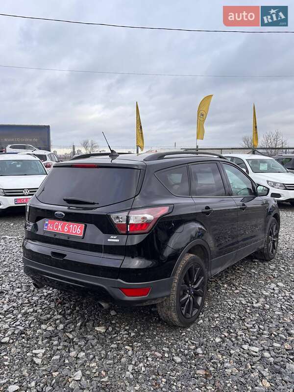 Внедорожник / Кроссовер Ford Escape 2018 в Львове