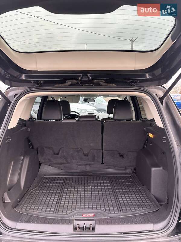 Внедорожник / Кроссовер Ford Escape 2018 в Львове