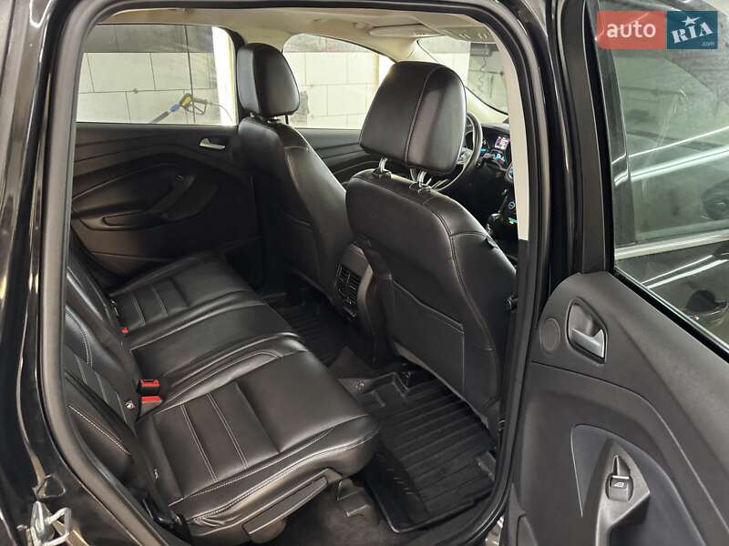 Позашляховик / Кросовер Ford Escape 2017 в Києві