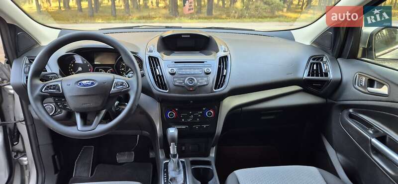 Позашляховик / Кросовер Ford Escape 2017 в Дубні