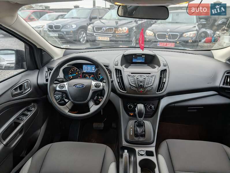 Позашляховик / Кросовер Ford Escape 2015 в Рівному