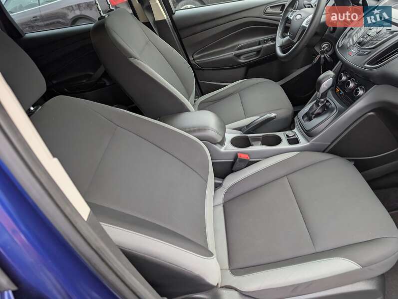 Позашляховик / Кросовер Ford Escape 2015 в Рівному