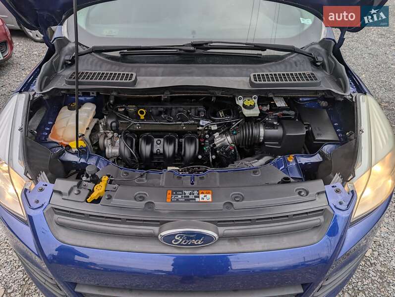 Позашляховик / Кросовер Ford Escape 2015 в Рівному