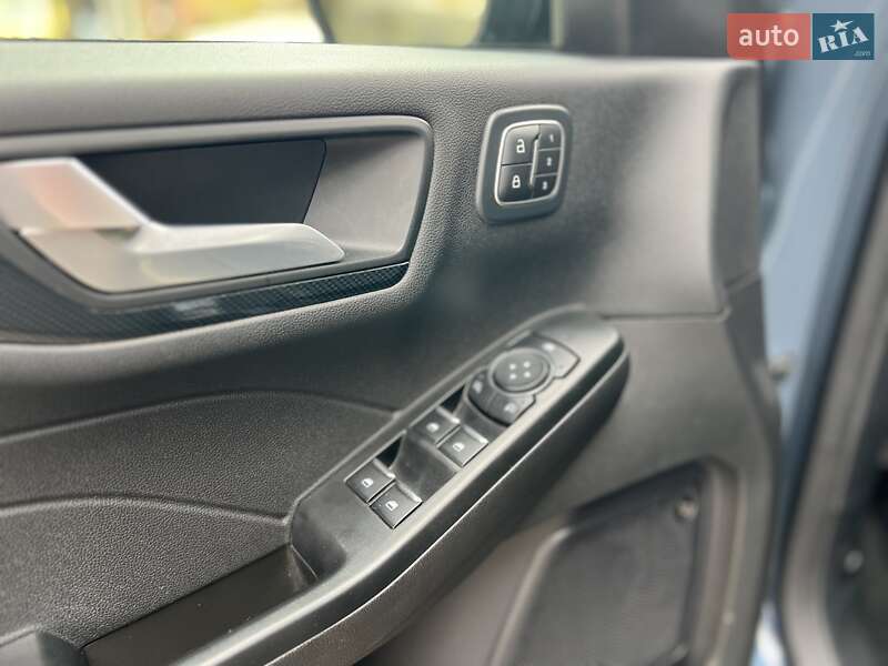 Позашляховик / Кросовер Ford Escape 2023 в Львові