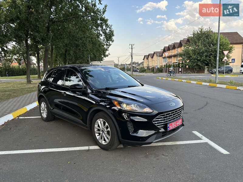 Внедорожник / Кроссовер Ford Escape 2021 в Киеве