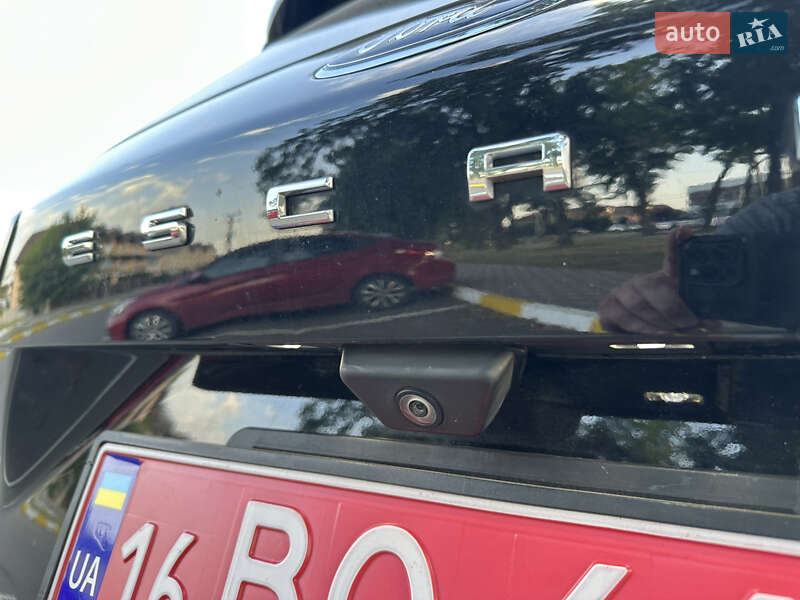 Внедорожник / Кроссовер Ford Escape 2021 в Киеве