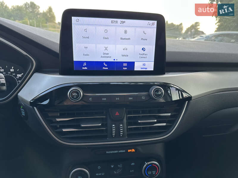 Внедорожник / Кроссовер Ford Escape 2021 в Киеве