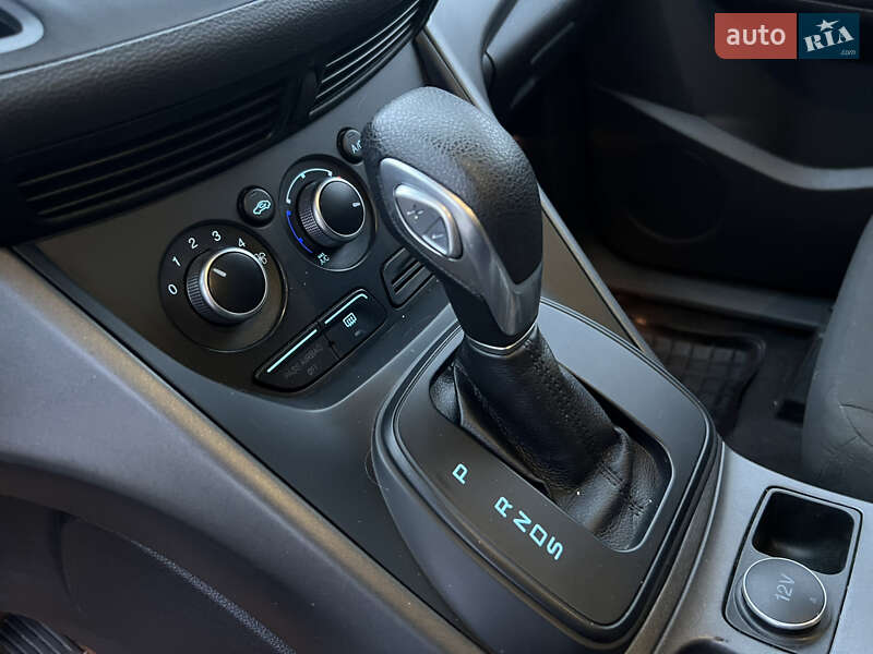 Внедорожник / Кроссовер Ford Escape 2013 в Киеве