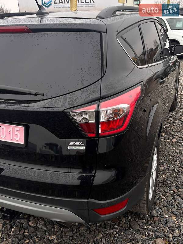 Позашляховик / Кросовер Ford Escape 2018 в Львові