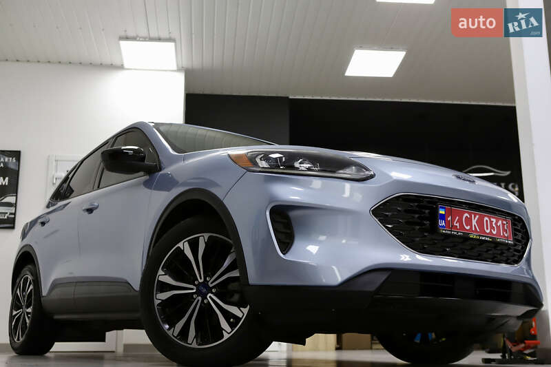 Позашляховик / Кросовер Ford Escape 2023 в Дрогобичі