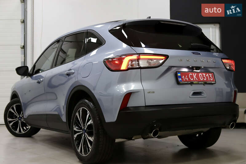 Позашляховик / Кросовер Ford Escape 2023 в Дрогобичі