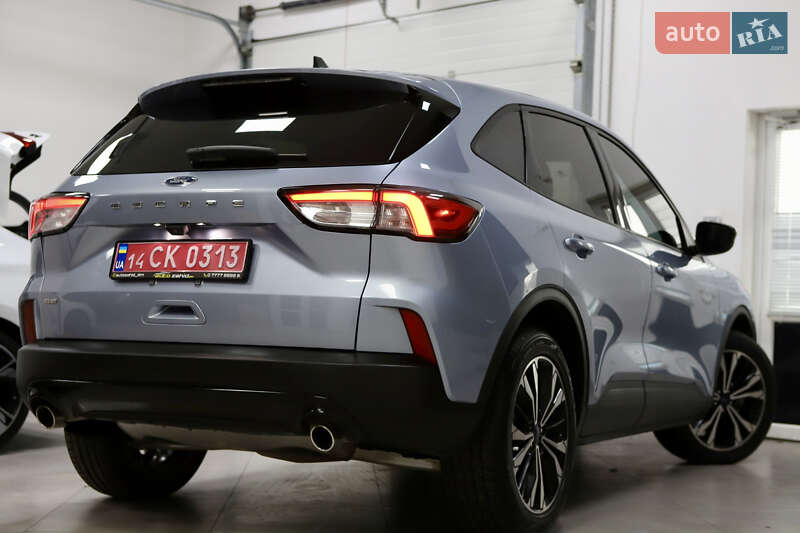 Позашляховик / Кросовер Ford Escape 2023 в Дрогобичі