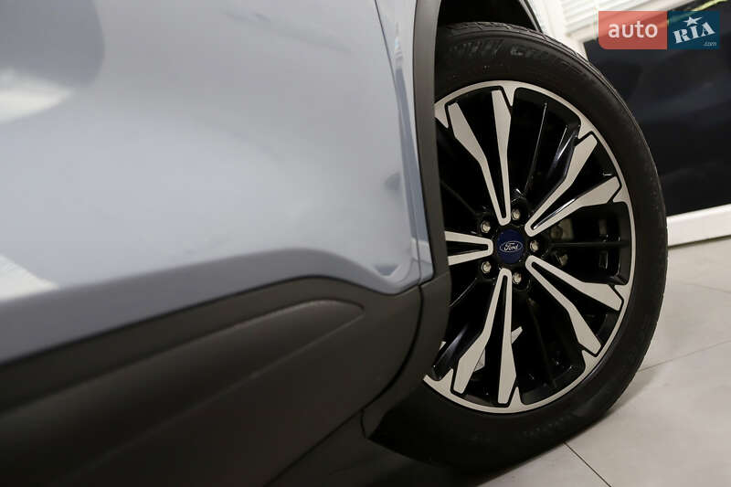 Позашляховик / Кросовер Ford Escape 2023 в Дрогобичі