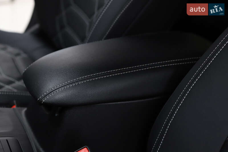 Позашляховик / Кросовер Ford Escape 2023 в Дрогобичі