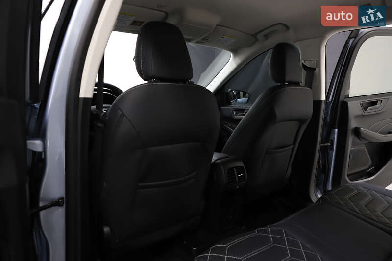 Позашляховик / Кросовер Ford Escape 2023 в Дрогобичі