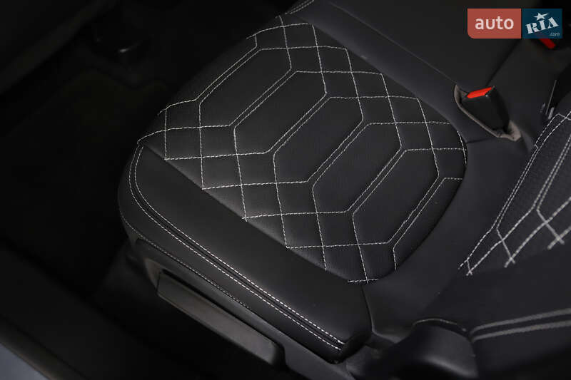 Позашляховик / Кросовер Ford Escape 2023 в Дрогобичі