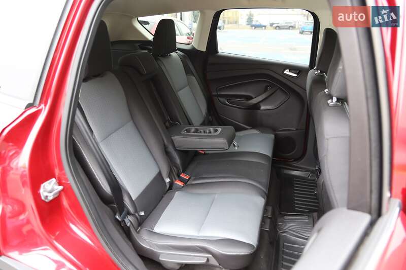 Внедорожник / Кроссовер Ford Escape 2018 в Киеве