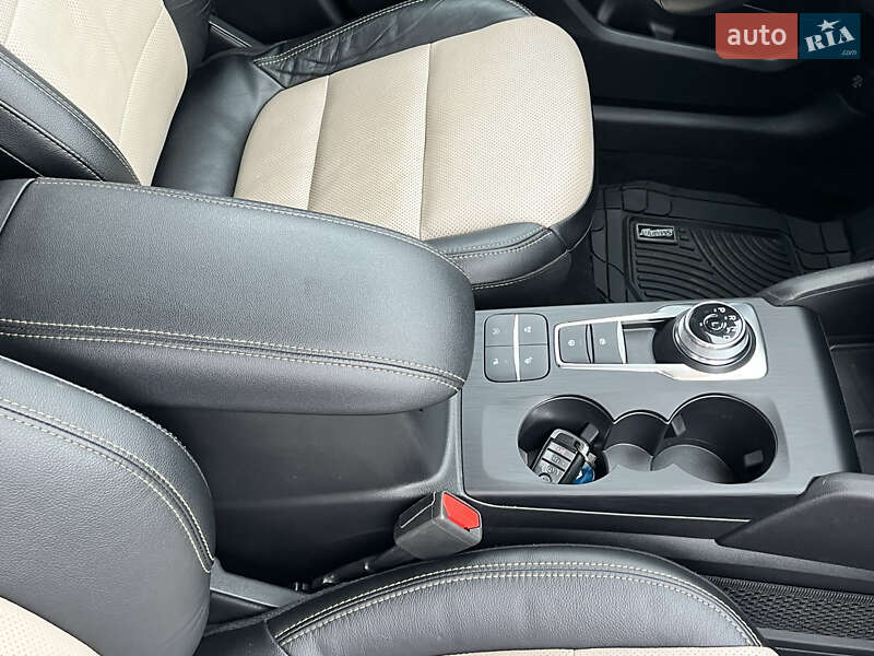 Внедорожник / Кроссовер Ford Escape 2022 в Василькове