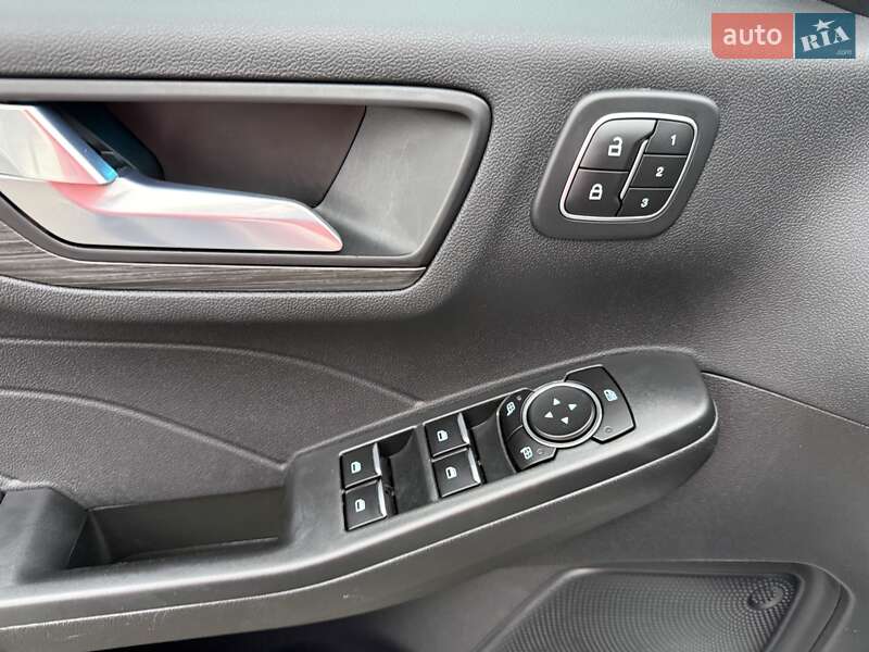 Позашляховик / Кросовер Ford Escape 2023 в Києві